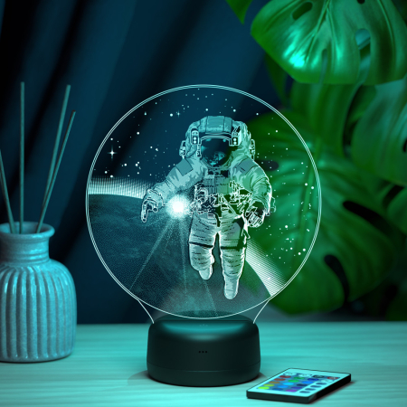 3D светильник  Светильник "Космонавт на орбите"